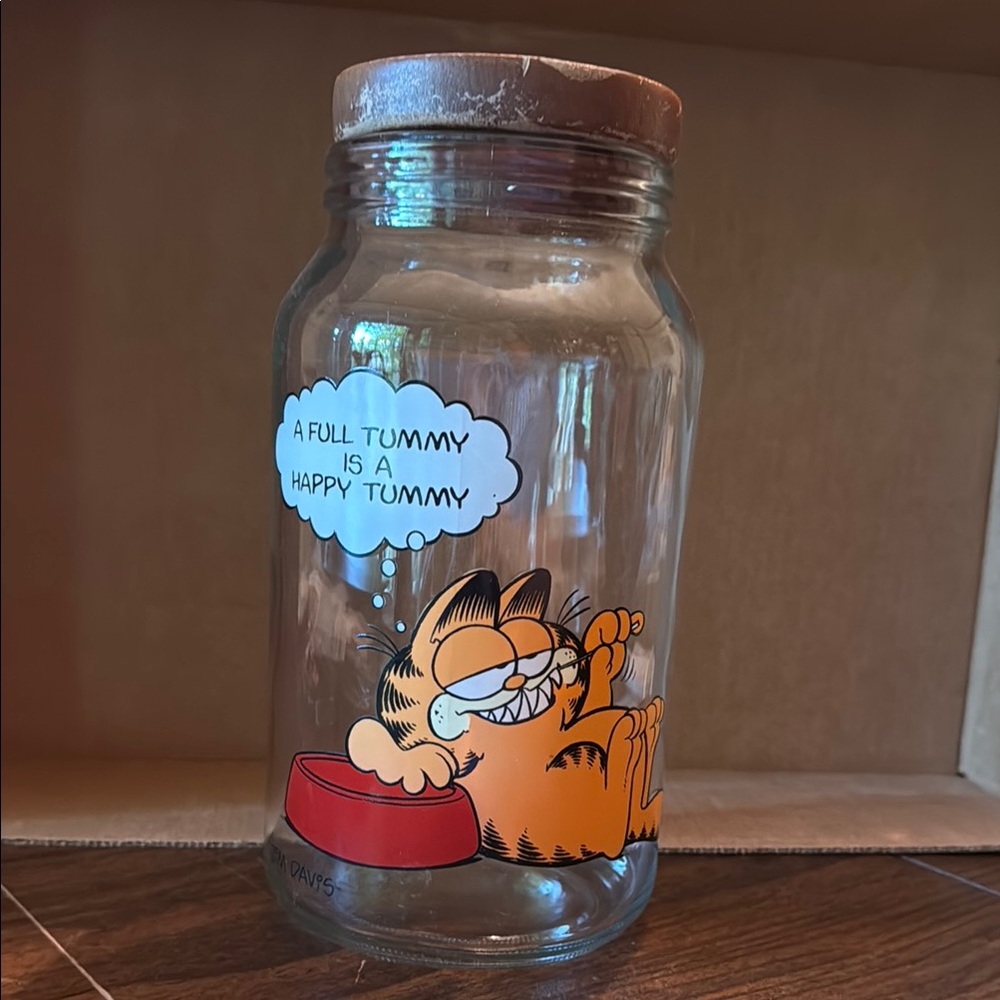 Garfield Glass Jar with Wooden Lid